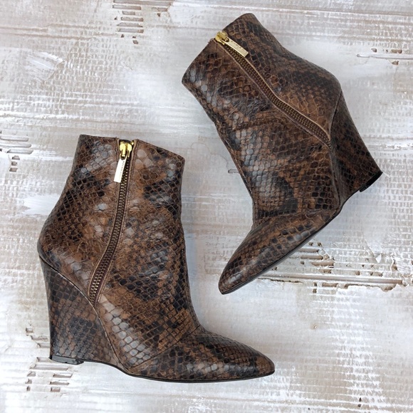 Karen Millen Shoes - Karen Millen limited edition snake print wedge 36